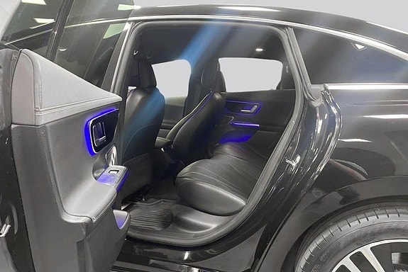 Mercedes-Benz EQE350 9 of 15