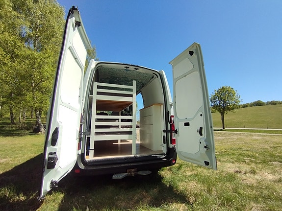 Renault Master 8 of 19