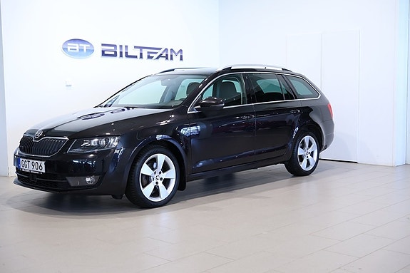 Skoda Octavia 2 of 5