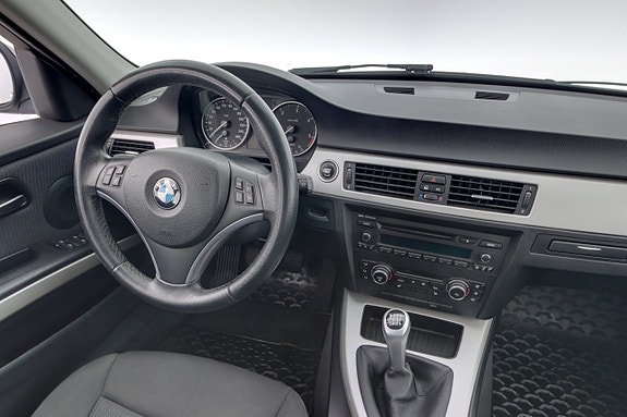 BMW 318d 8 of 20