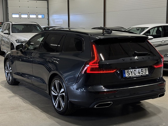 Volvo V60 4 of 5
