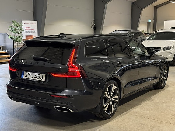 Volvo V60 3 of 5