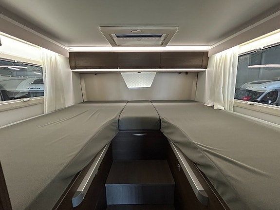 Adria Coral Supreme 670 SL / Litium / Ugn / Automat 12 of 25