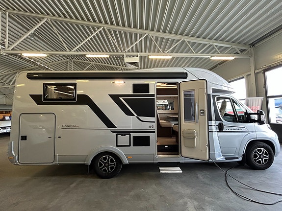 Adria Coral Supreme 670 SL / Litium / Ugn / Automat 2 of 25