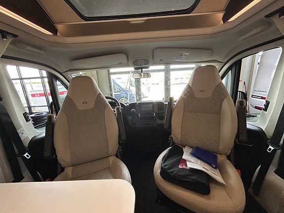 Adria Coral Supreme 670 SL / Litium / Ugn / Automat 8 of 25