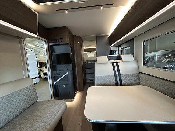 Adria Coral Supreme 670 SL / Litium / Ugn / Automat 9 of 25
