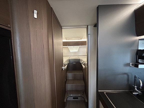 Adria Coral Supreme 670 SL / Litium / Ugn / Automat 11 of 25