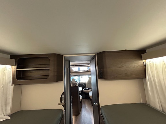 Adria Coral Supreme 670 SL / Litium / Ugn / Automat 13 of 25