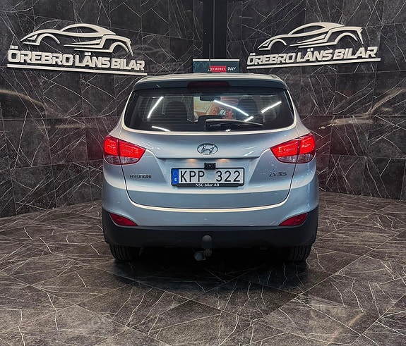 Hyundai ix35 2 of 5