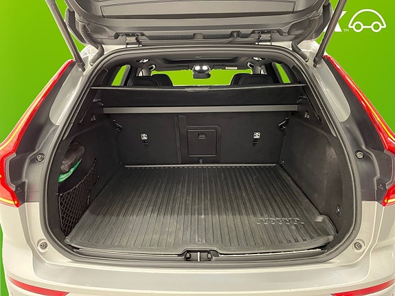 Volvo XC60 16 of 23