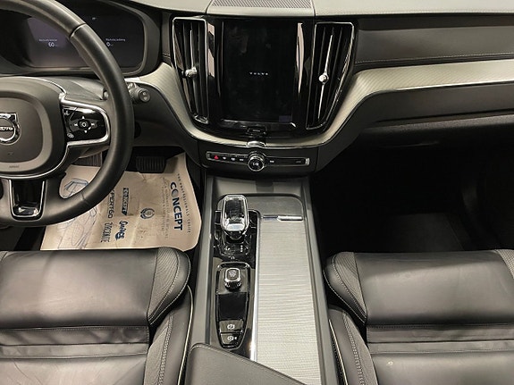 Volvo XC60 11 of 23