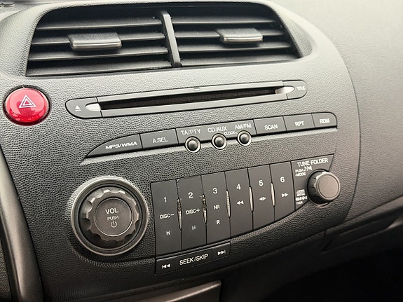 Honda Civic 23 of 30