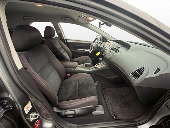 Honda Civic 26 of 30