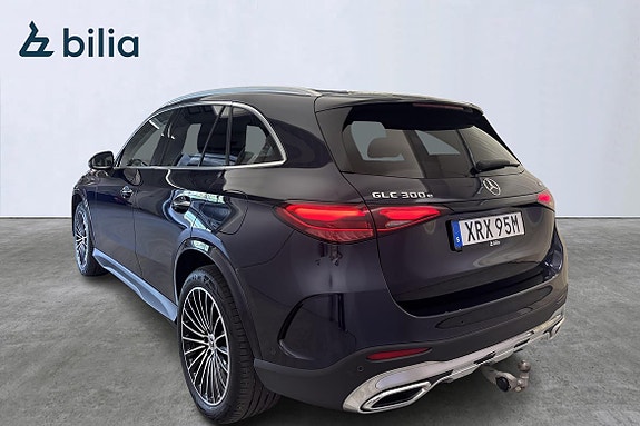 Mercedes-Benz GLC300 e 4 of 5