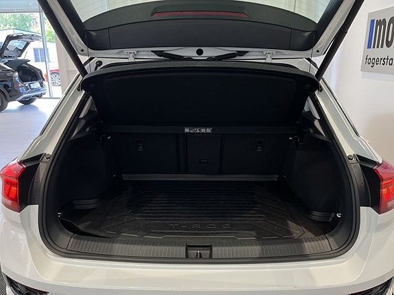 Volkswagen T-Roc 5 of 5