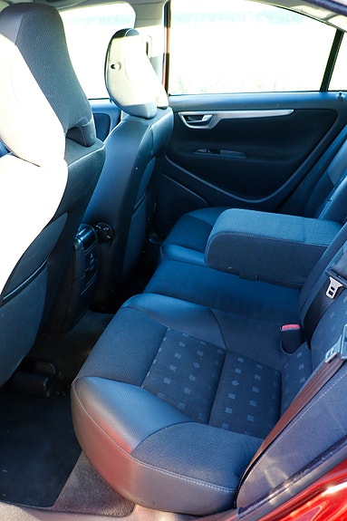Volvo S60 5 of 5