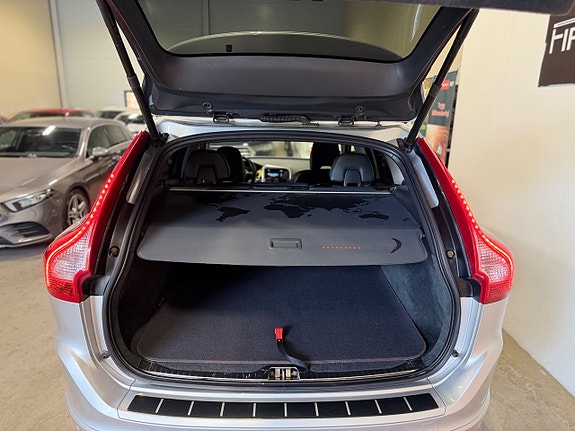 Volvo XC60 9 of 30