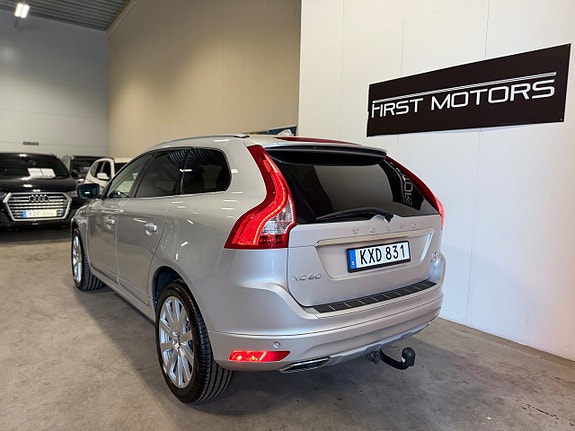 Volvo XC60 6 of 30