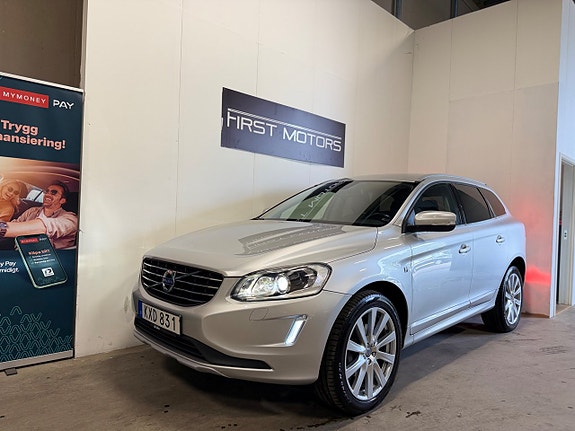 Volvo XC60 2 of 5