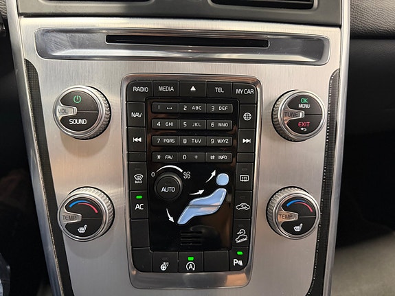Volvo XC60 22 of 30