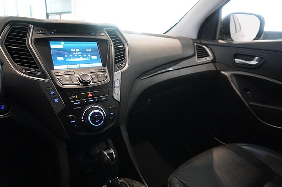 Hyundai Santa Fe 8 of 14