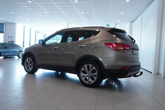 Hyundai Santa Fe 3 of 14