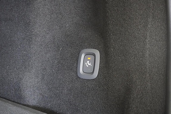 Volvo XC60 21 of 30