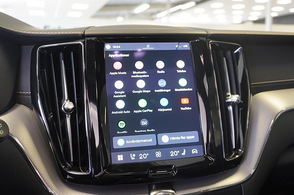 Volvo XC60 13 of 30