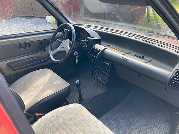 Fiat Uno 6 of 6