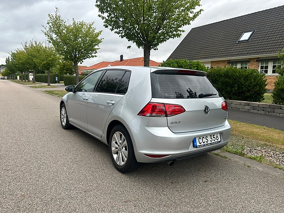 Volkswagen Golf VII 2 of 3
