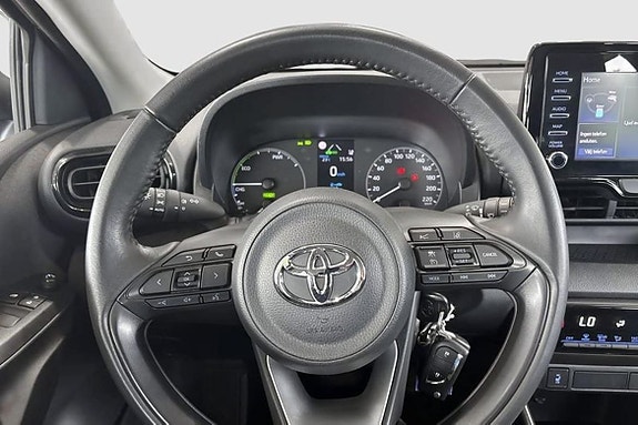 Toyota Yaris 11 of 12