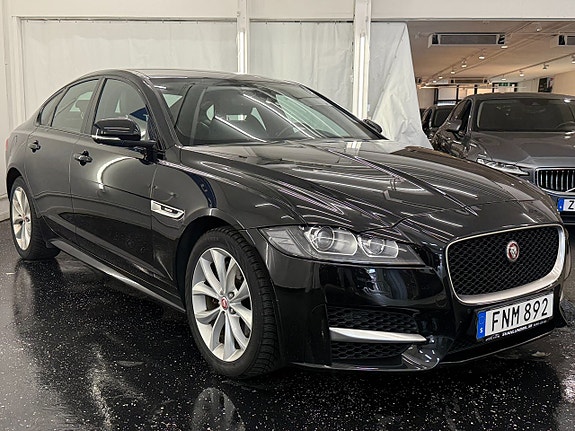 Jaguar XF 3 of 20