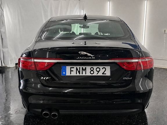 Jaguar XF 4 of 20