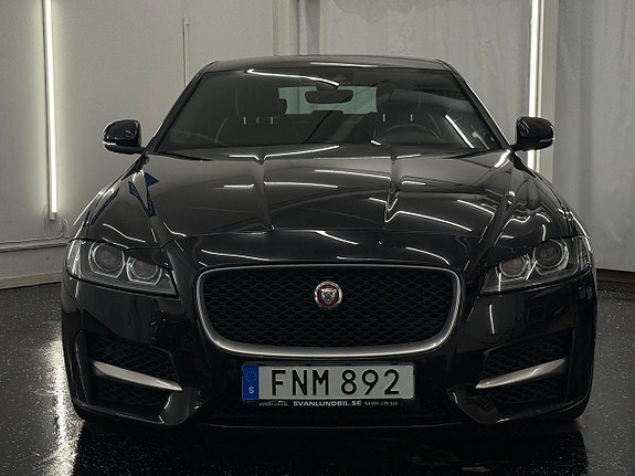 Jaguar XF 2 of 20