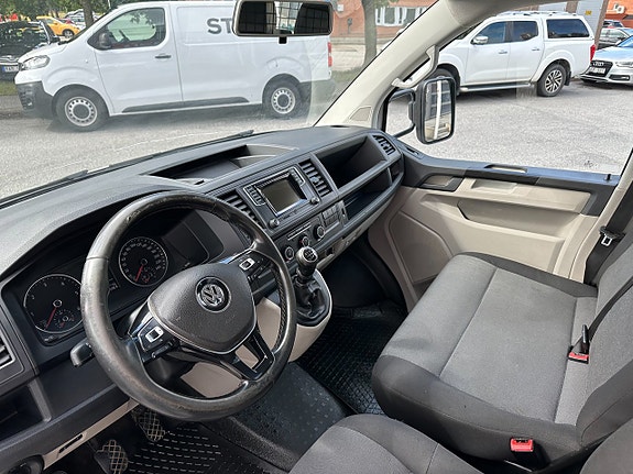 Volkswagen Transporter 8 of 12
