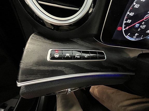 Mercedes-Benz E220 d 21 of 26