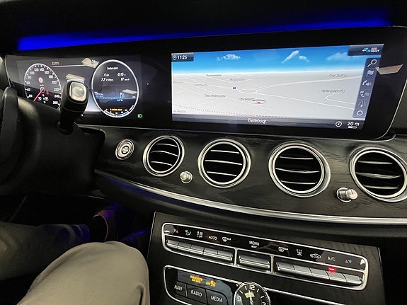 Mercedes-Benz E220 d 18 of 26