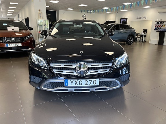 Mercedes-Benz E220 d 5 of 5