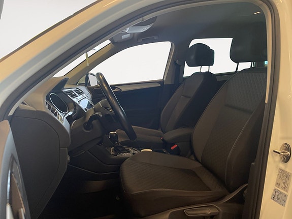 Volkswagen Tiguan 9 of 24