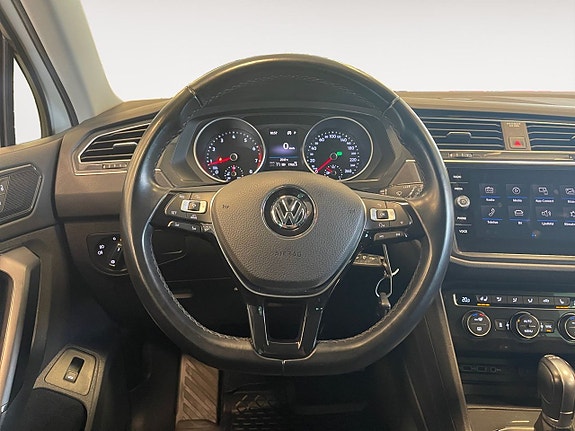 Volkswagen Tiguan 13 of 24