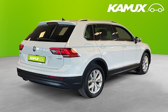 Volkswagen Tiguan 4 of 24