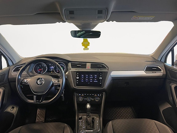 Volkswagen Tiguan 10 of 24