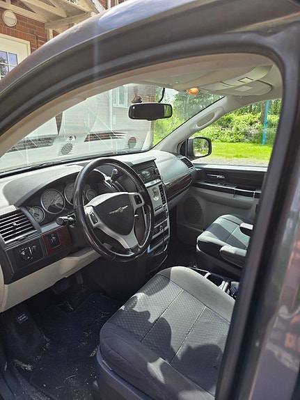 Chrysler Grand Voyager 4 of 5