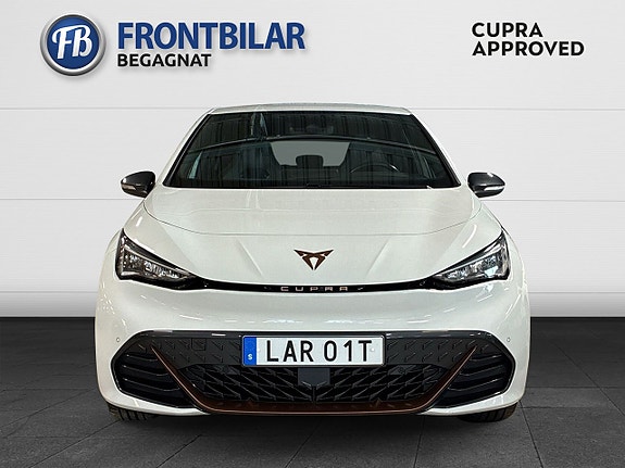 Cupra Born 2 of 5