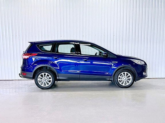 Ford Kuga 2 of 5