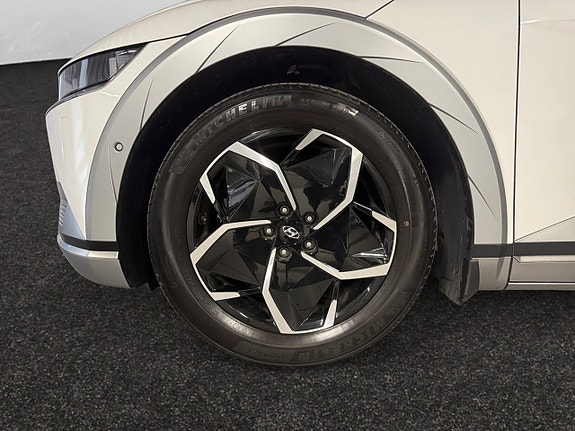 Hyundai Ioniq 5 16 of 21
