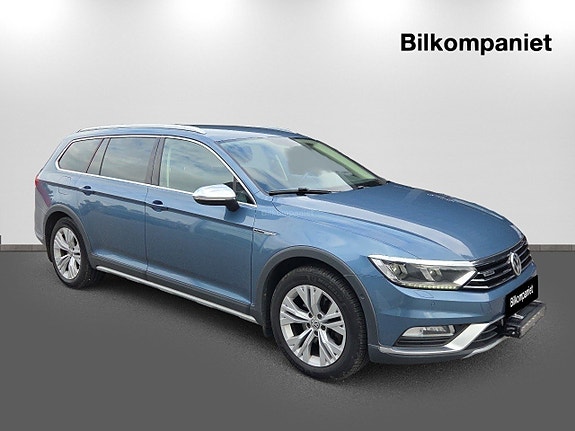 Volkswagen Passat Alltrack 3 of 14