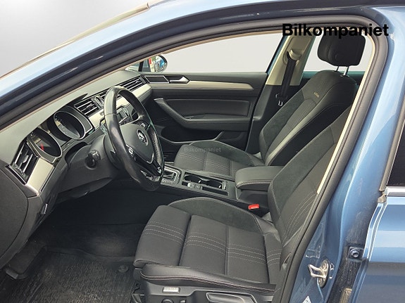 Volkswagen Passat Alltrack 8 of 14