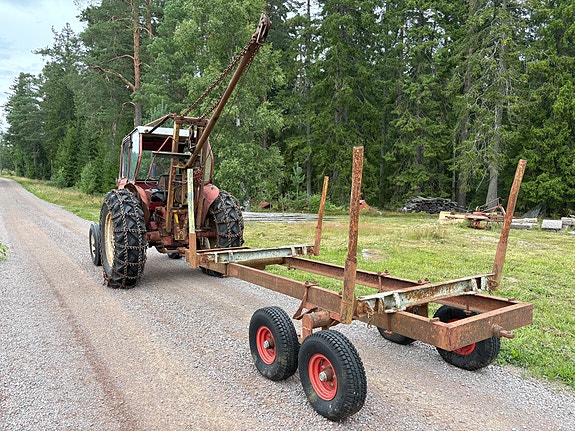 International IH 434 4 of 5