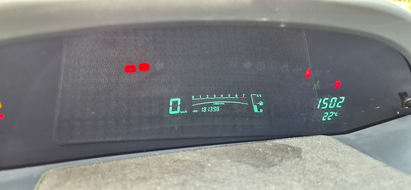 Toyota Yaris 4 of 8
